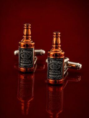 Jack Daniel’s Tennessee Whiskey Bottle Cufflinks Novelty Barware links